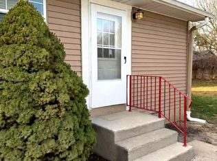 19 Walnut St #B, Williamstown, NJ 08094