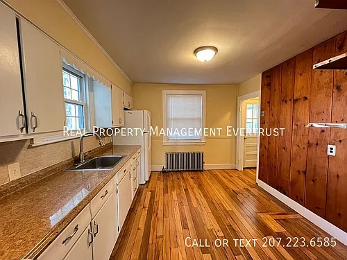 19 Glen Way Photo 1