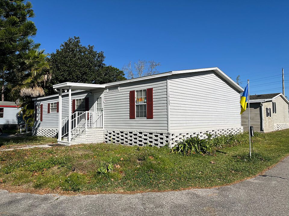 1st image of 14135 Hunter Grove Dr #17