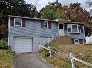 44 Robincrest Dr, Waterbury, CT 06708