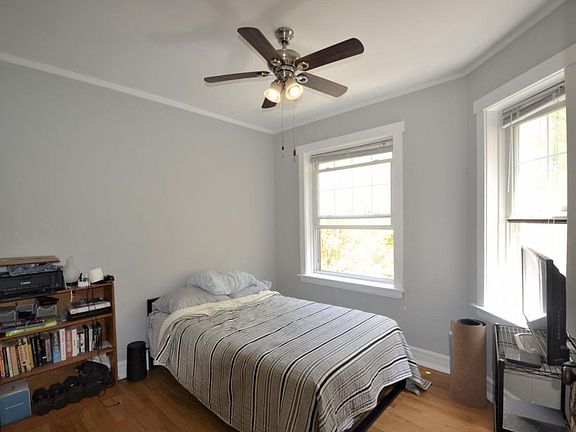 3rd image of 4406 N Rockwell St #2N