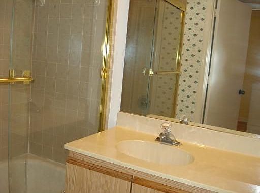 3rd image of 607 Freedom Ct