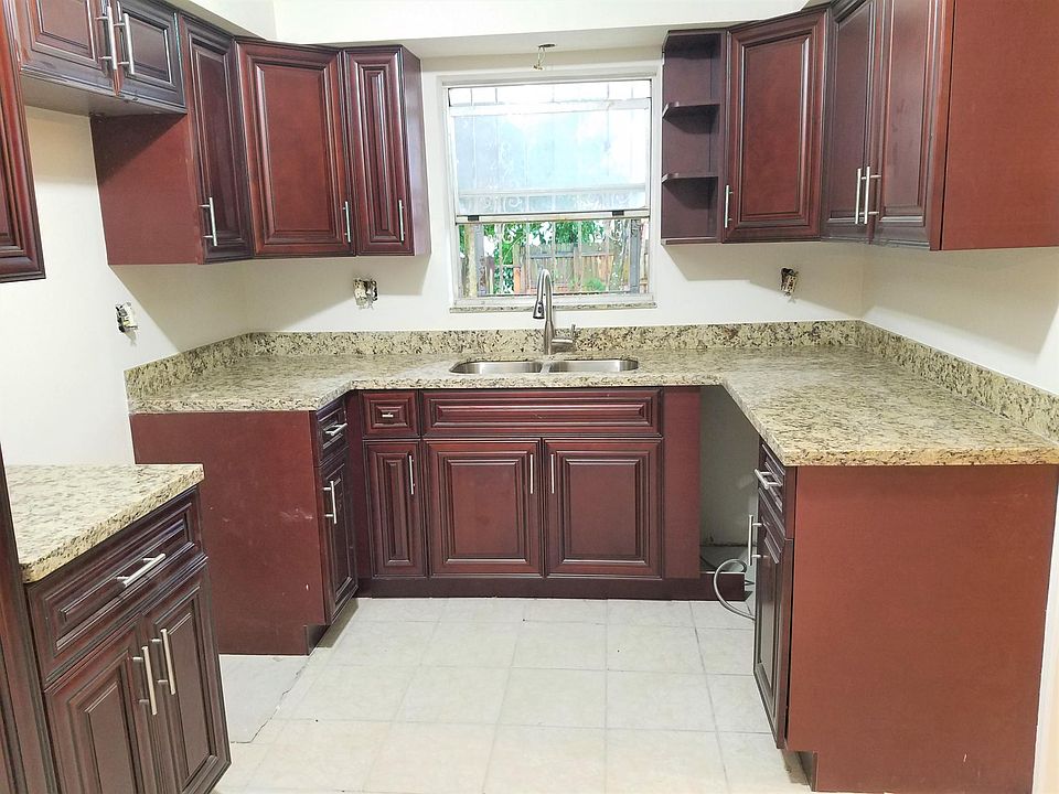 1st image of 260 NE 161st St