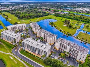 1200 Country Club Dr APT 4405, Largo, FL 33771