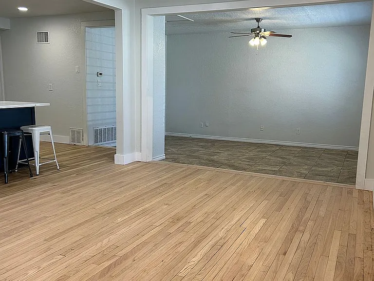 470 Dresden Dr — Photo 5