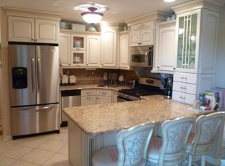 C305 Park Pl, Springfield, NJ 07081