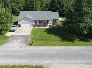 6065 Thresher Dr, Springfield, IL 62712