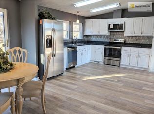 25439 Harmony Rd, Paola, KS 66071