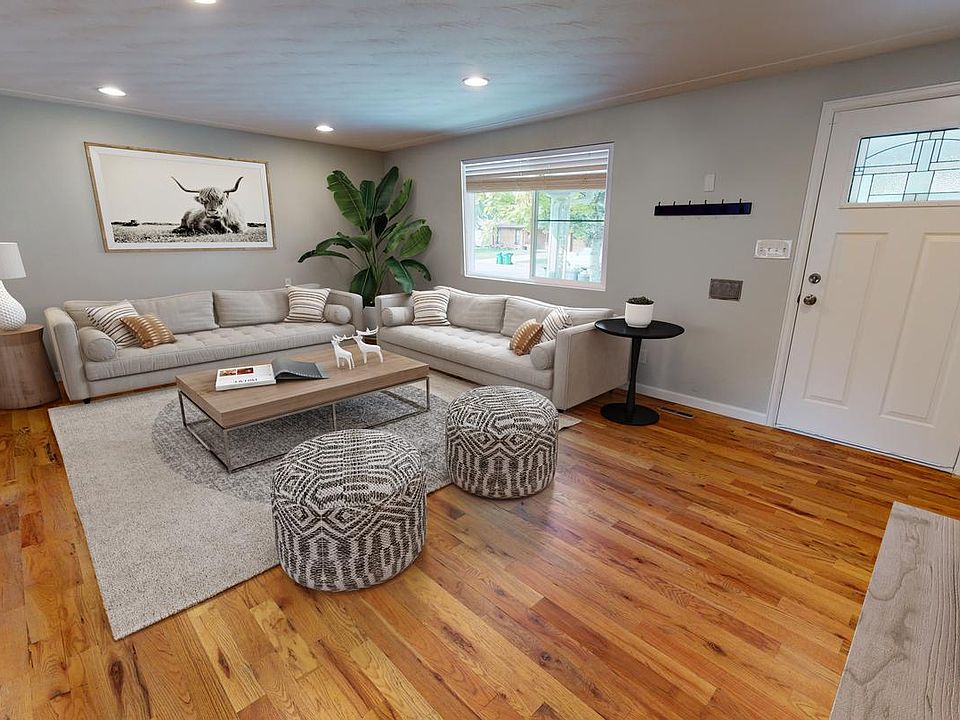 Optionally furnished common areas! Common areas can come beautifully furnished by our in-house design team for an additional fee.