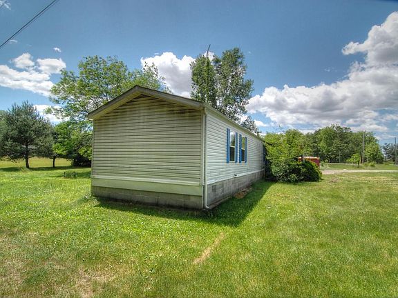 2nd image of 25259 Davis Lake St