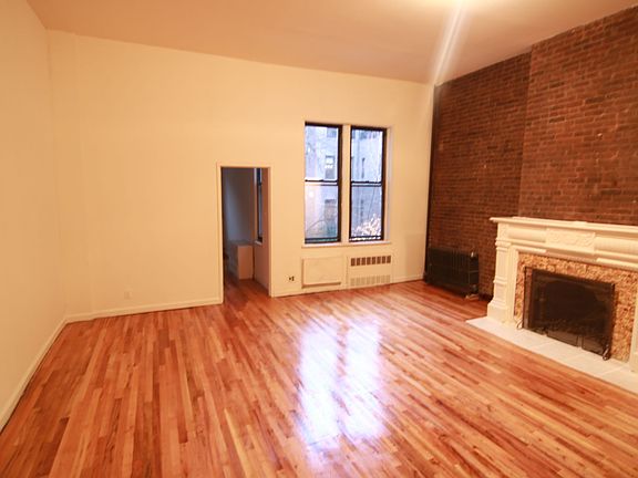 5th image of 115 W 77th St APT 2R