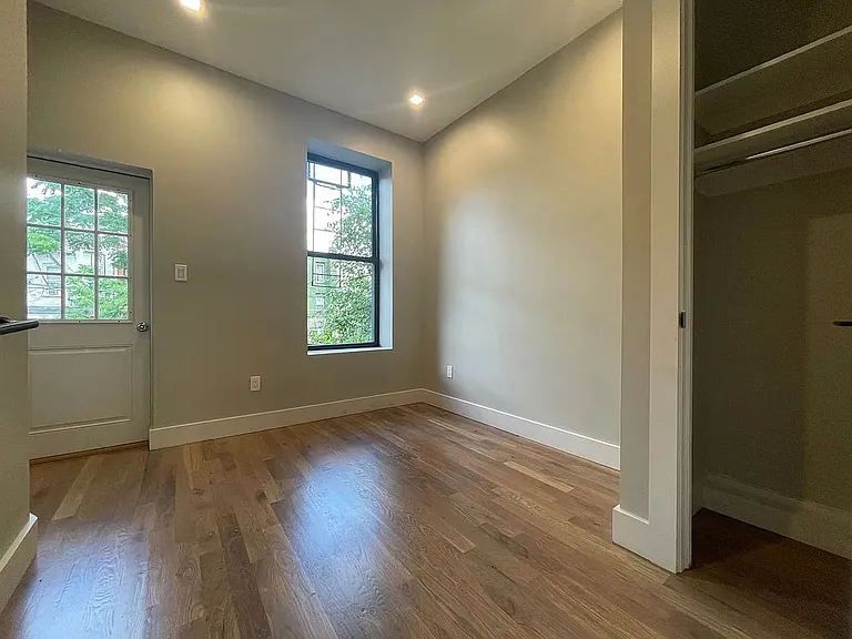 15 Pleasant Pl #1 — Photo 9