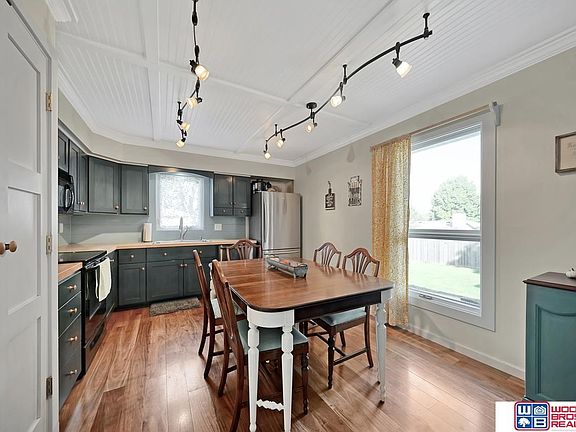 2nd image of 8516 Sunbeam Ln