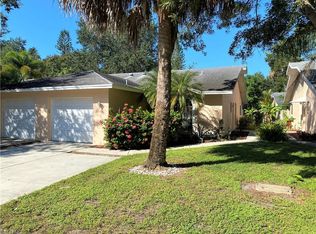 12307 Londonderry Ln, Bonita Springs, FL 34135