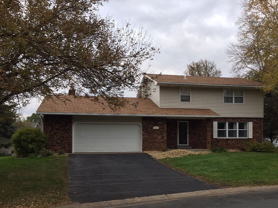 1st image of 674 S Hill Dr