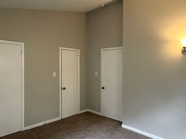 7318 L St — Photo 15