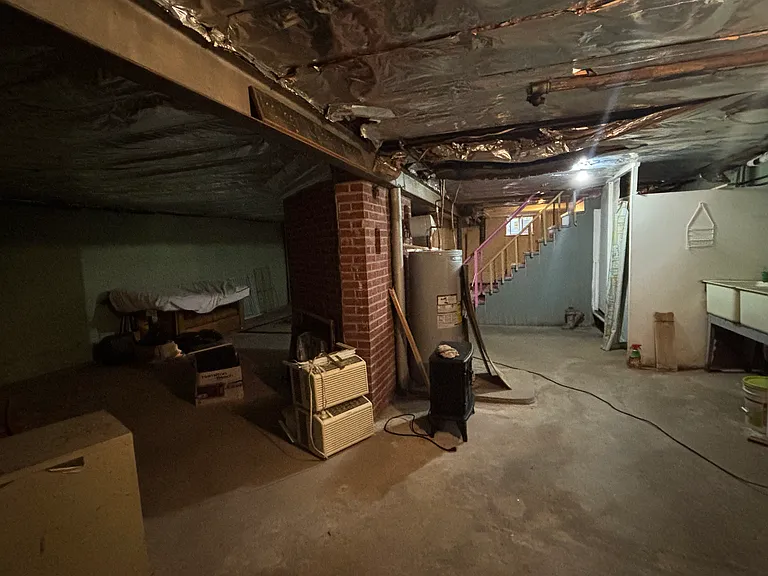 85 Patten Dr #1 — Photo 37