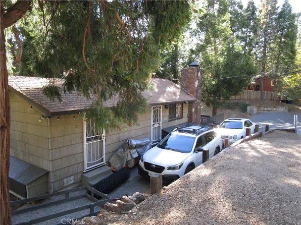 493 Wylerhorn Dr, Crestline, CA 92325