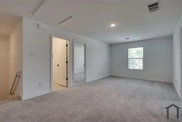 1412 Victoria St — Photo 22