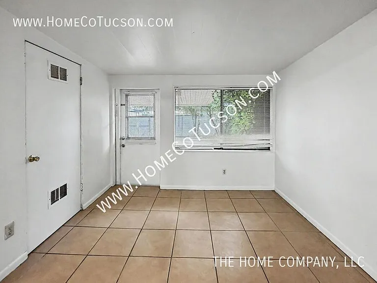 4938 S Highland Dr — Photo 9