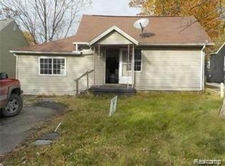 1329 E Decamp St, Burton, MI