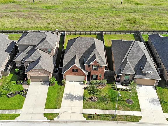 3rd image of 19935 Whistle Creek Ln