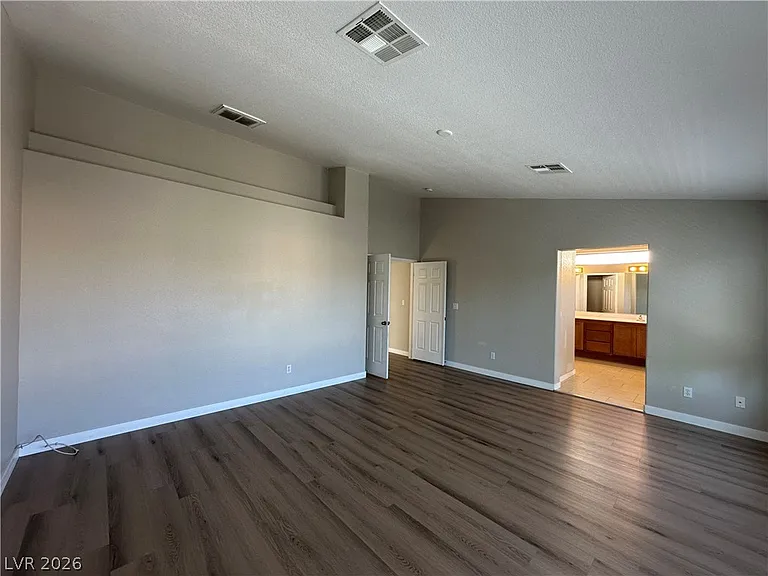 6084 Villa Trieste Ct — Photo 17