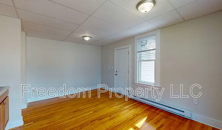 242 N Main St — Photo 6