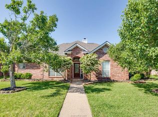 4608 Kensington Rd, Bryan, TX 77802