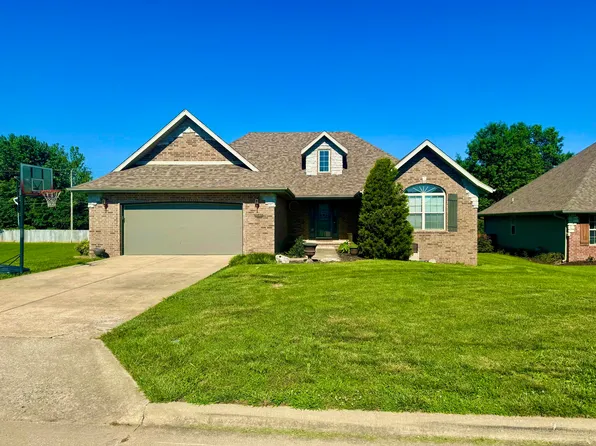 5537 S Pinehurst Avenue, Springfield, MO 65810