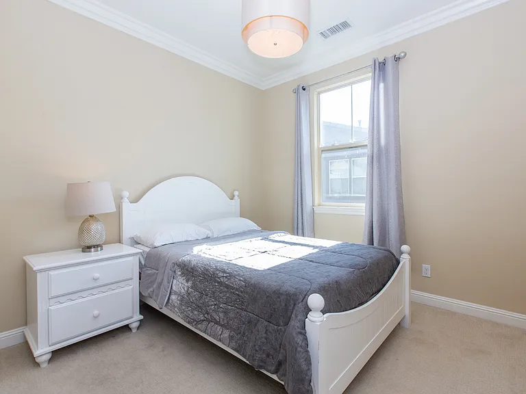 988 Arcadia Ave #D — Photo 9