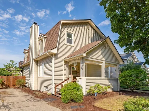 9721 Horton St, Livonia, MI 48150