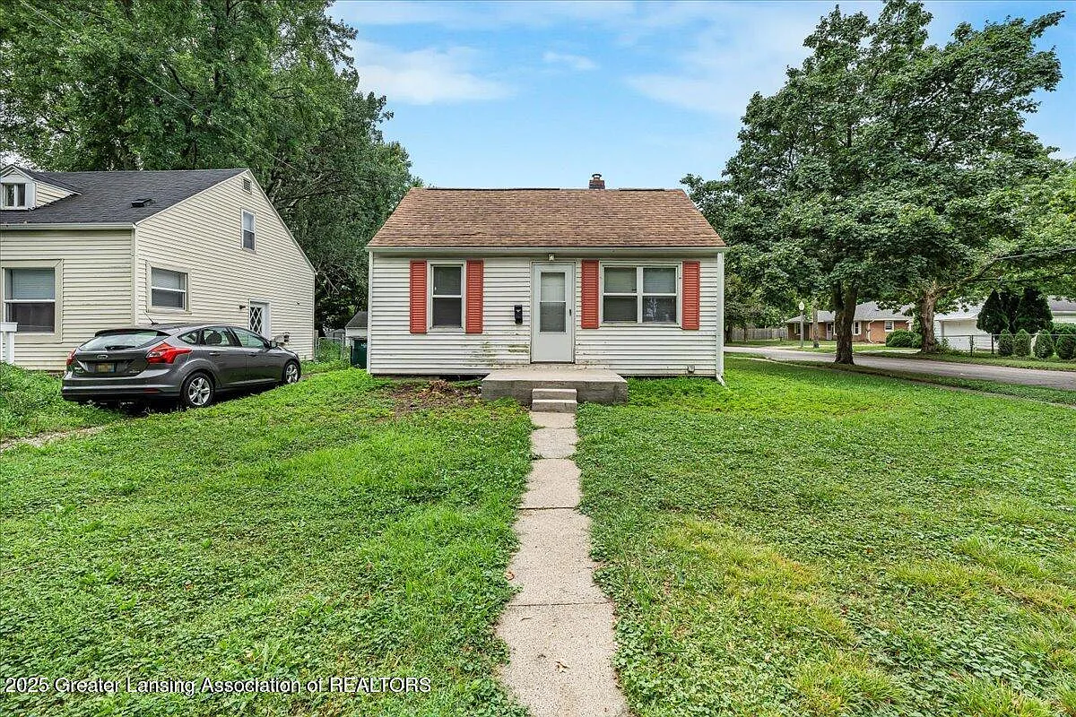 227 Astor Ave photo 1