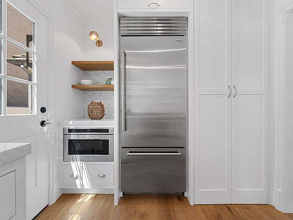 5th image of 825 Idaho Ave #831
