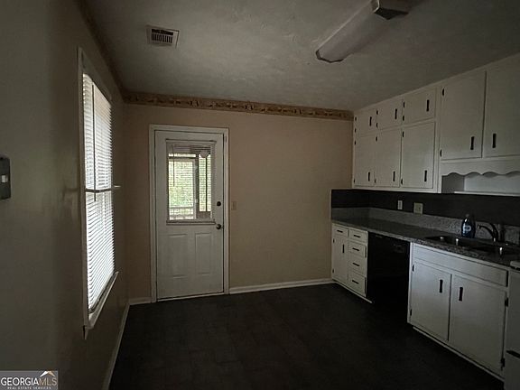 3rd image of 1776 Salem Woods Dr SE