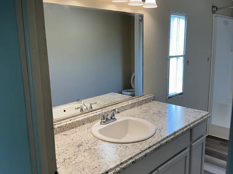151 SE Shady Oaks Loop — Photo 10