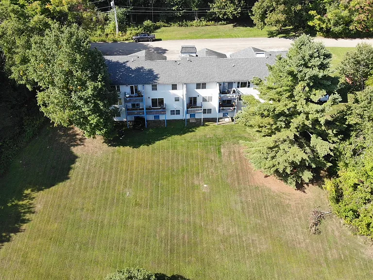 60 Riggs Dr #E — Photo 17