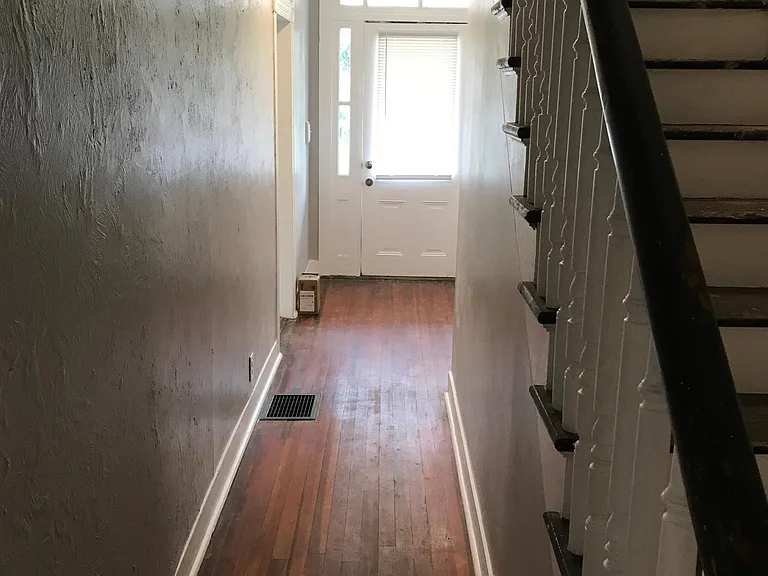 160 Gray St — Photo 11
