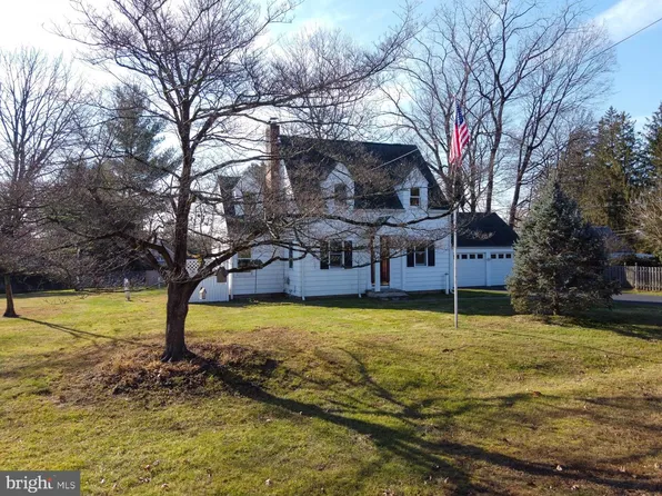 3 Washington Ave, Titusville, NJ 08560