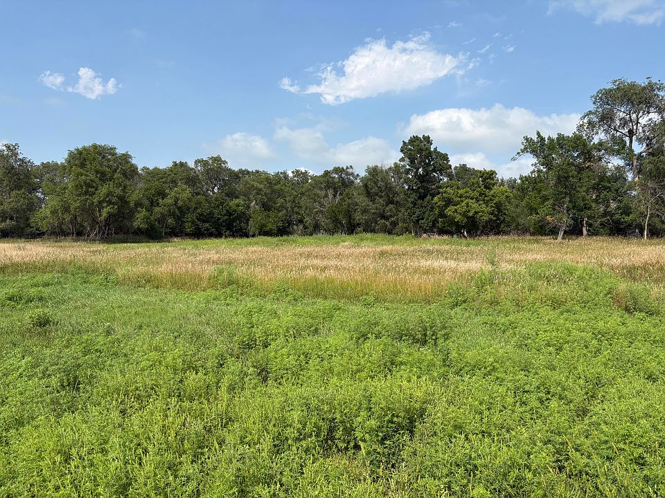 2nd image of 110 E 54th St