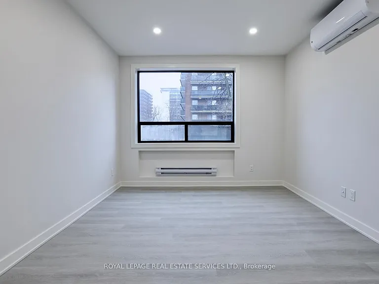 20 Duke St #305 — Photo 23