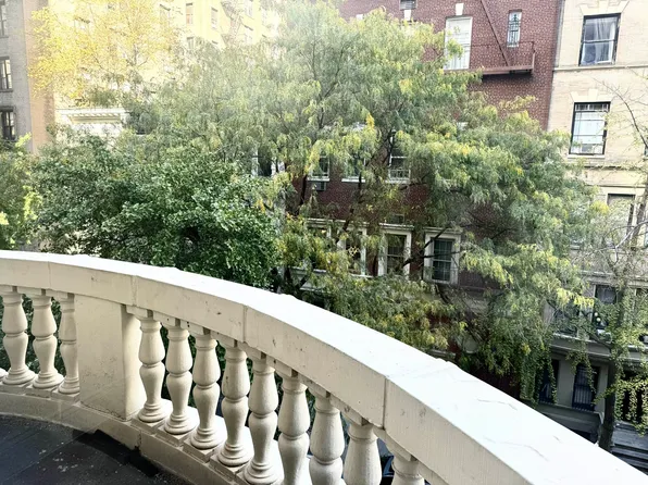 256 West 93rd Street image 2 of 18