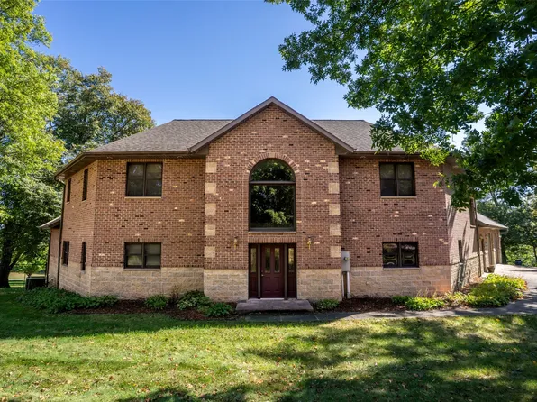 4683 Legion St Unit 80, Newton, IA 50208