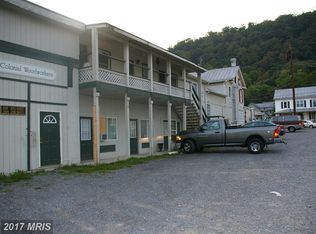 270 N Washington St APT D, Berkeley Springs, WV 25411