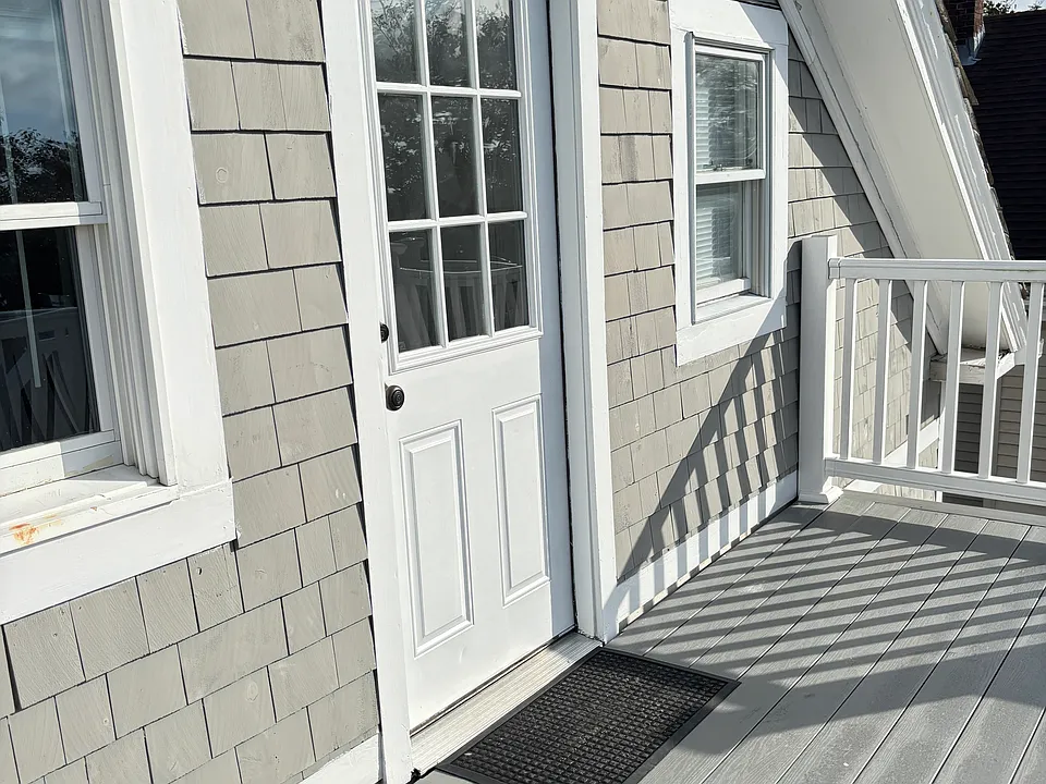 17 Vernon Ave #3