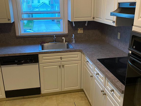 2nd image of 151 Rhame Ave Floor 1