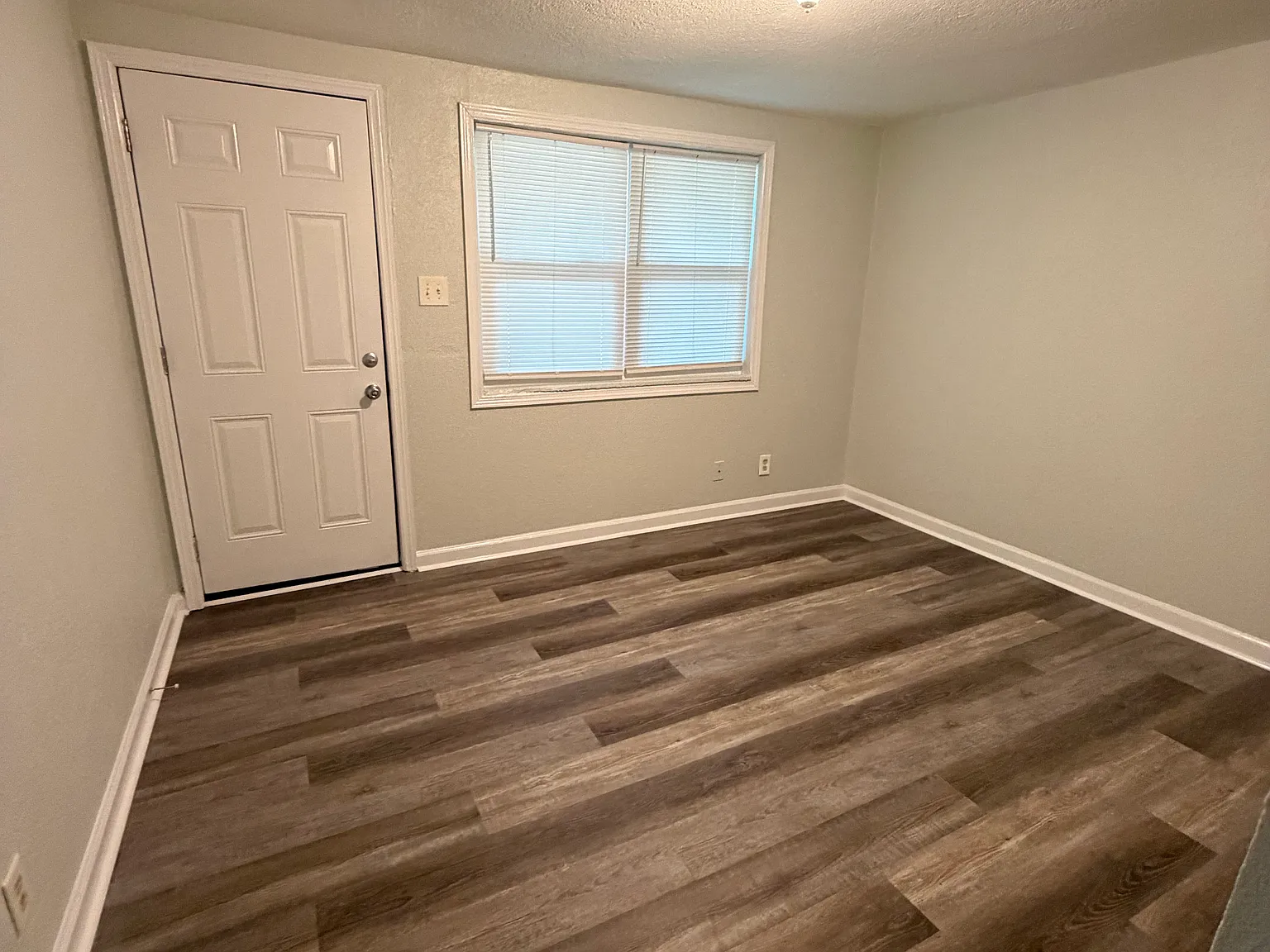 2 bed, 582 sqft, $1,250 — Photo 4