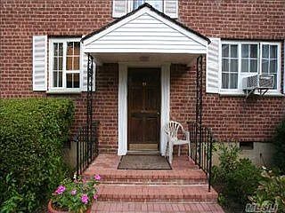 5th image of 19 Nathan Hale Dr APT 42B