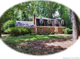299 E Queens Dr, Williamsburg, VA 23185