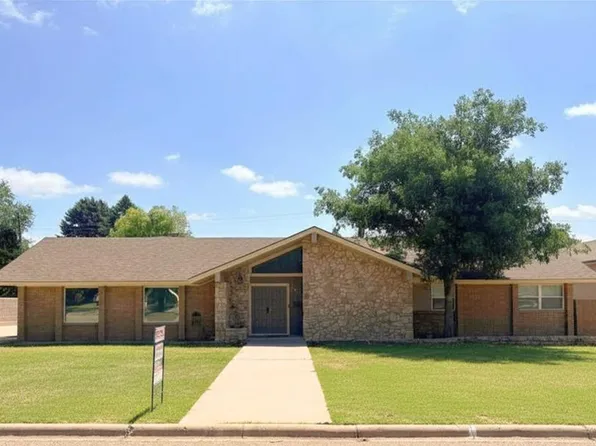 1817 Arroya Rd, Dalhart, TX 79022